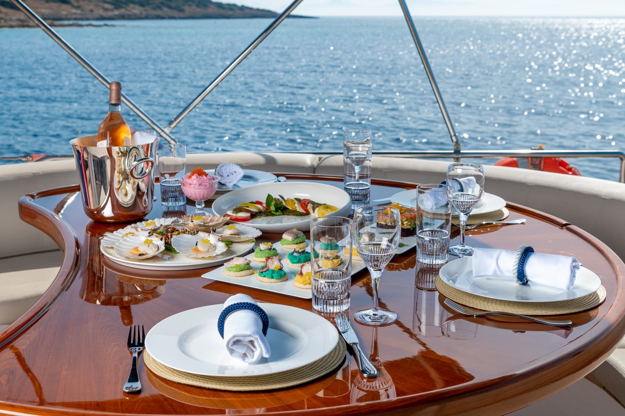 WEB_SPIRIT-L-dinner-table